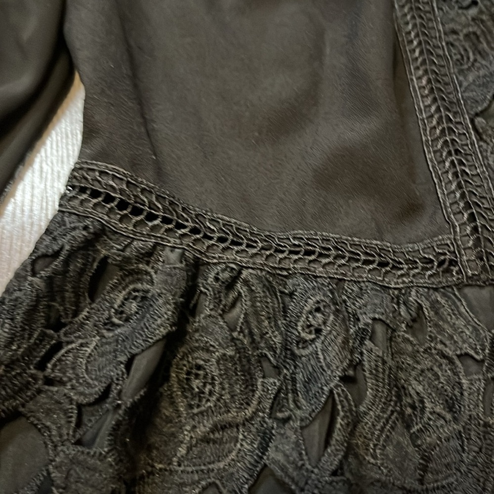 Small Like New Show stopper Black Kenzie Blouse - Picture 5 of 11